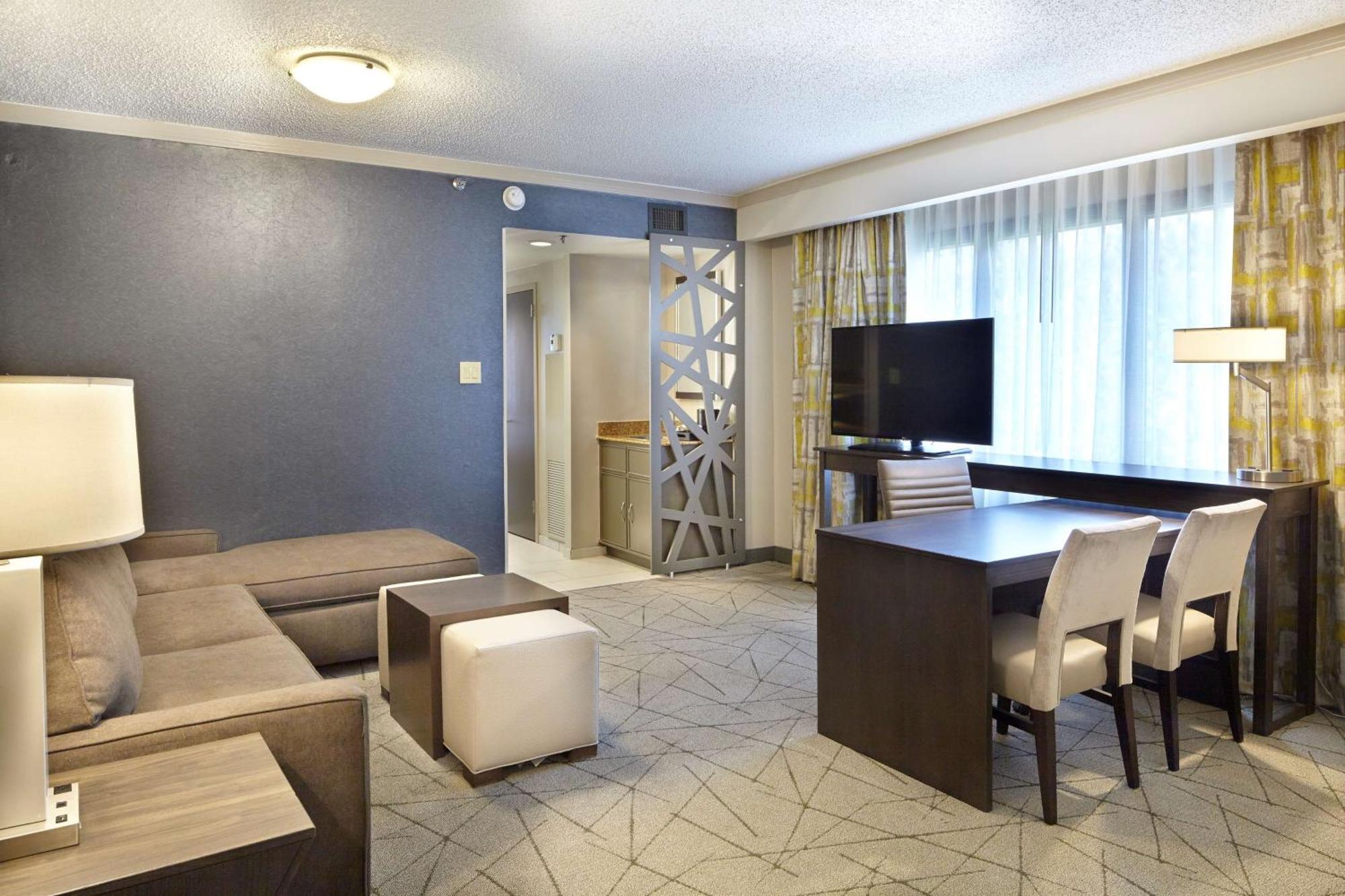 Embassy Suites By Hilton Atlanta Galleria Smyrna Eksteriør bilde