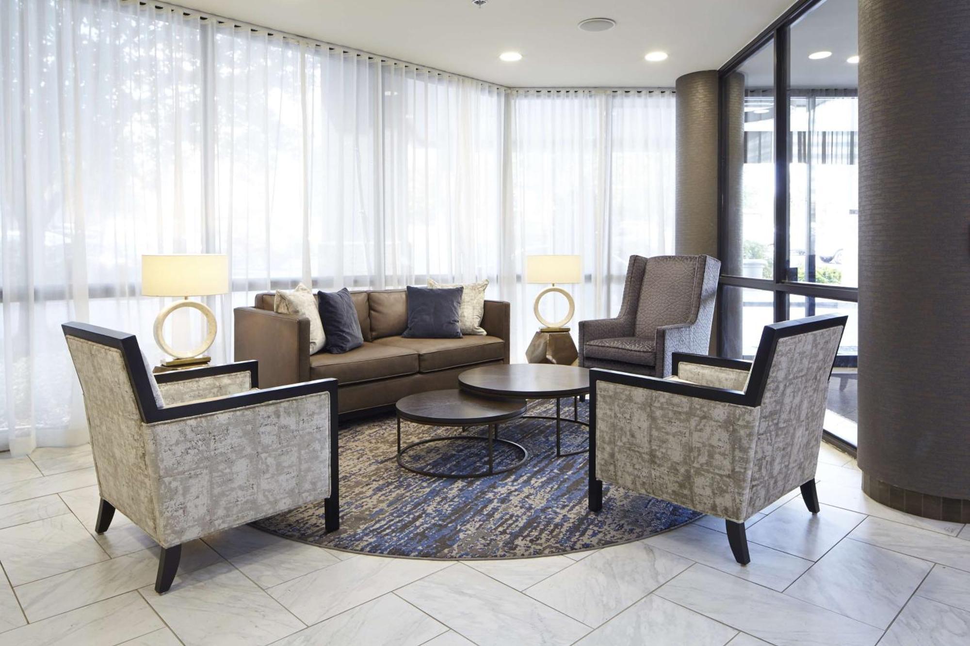 Embassy Suites By Hilton Atlanta Galleria Smyrna Eksteriør bilde